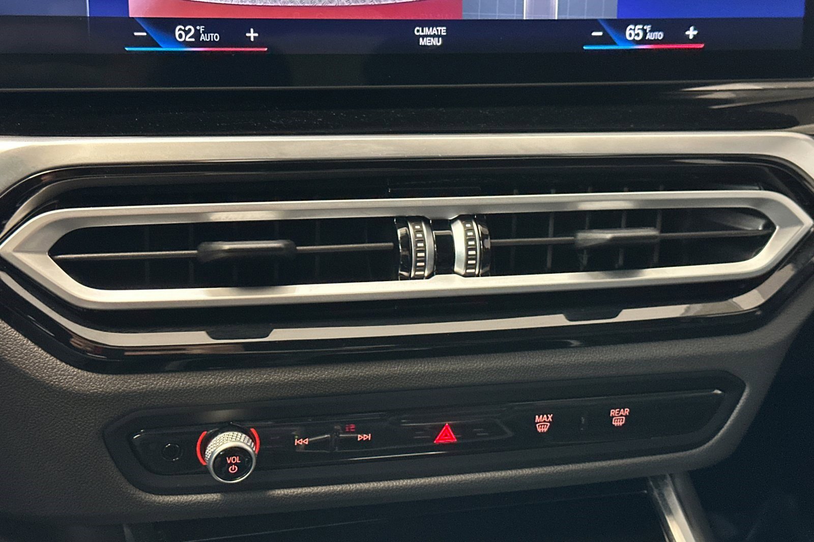 Certified 2023 BMW i4 eDrive35 w/ Premium Package image 24