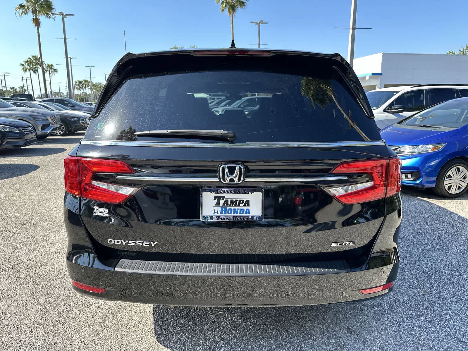 Used 2024 Honda Odyssey Elite image 7