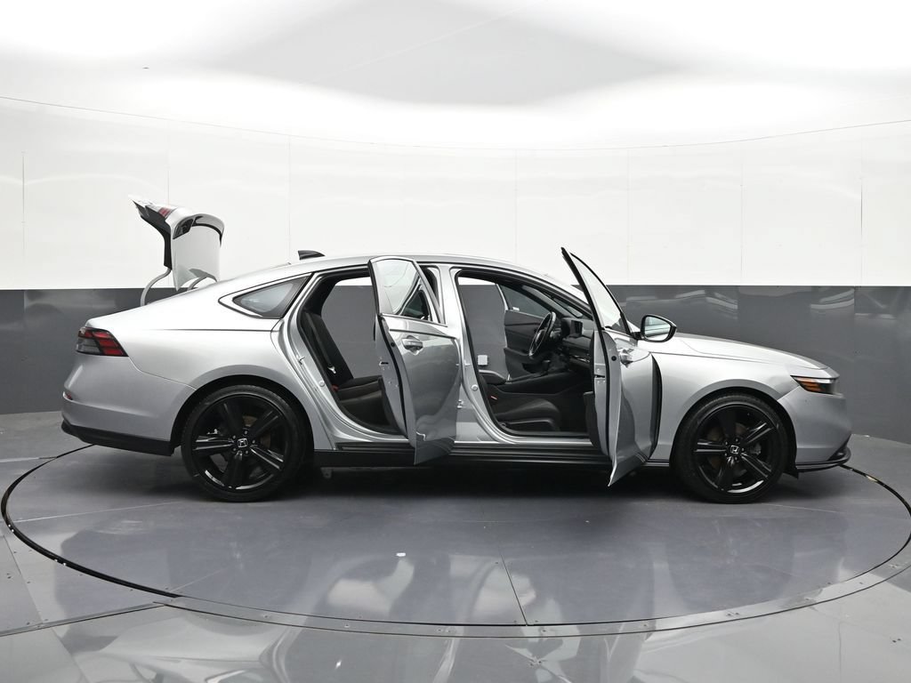 Used 2024 Honda Accord Sport image 38