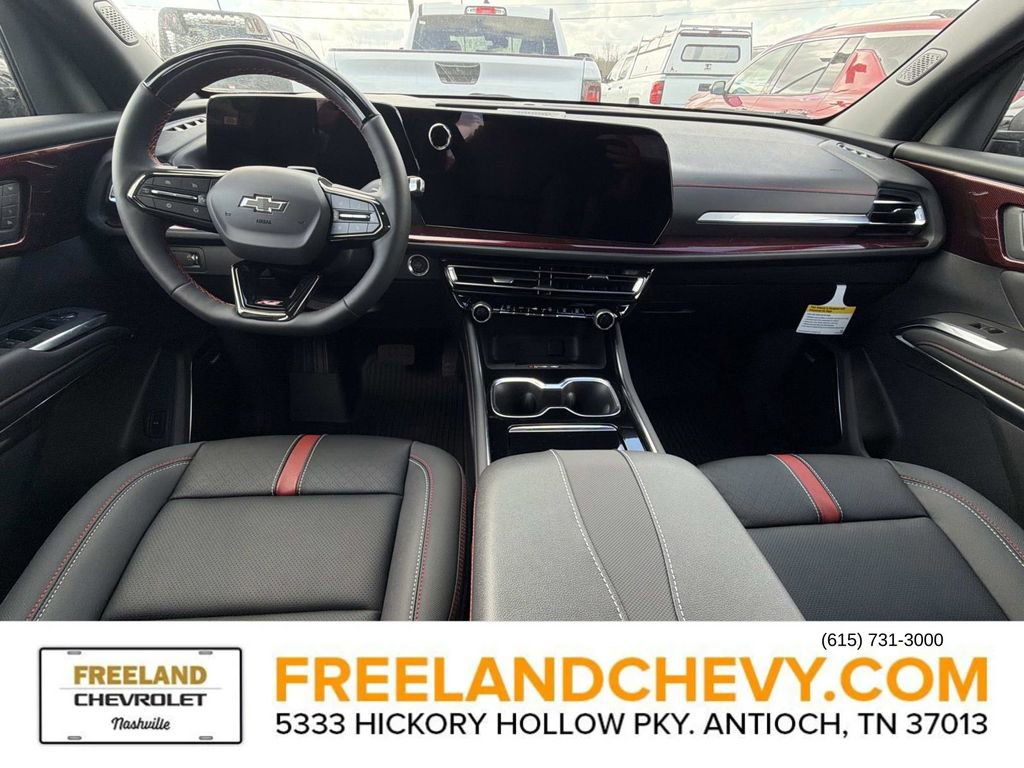 New 2026 Chevrolet Traverse RS w/ LPO, Floor Liner Package FWD image 17