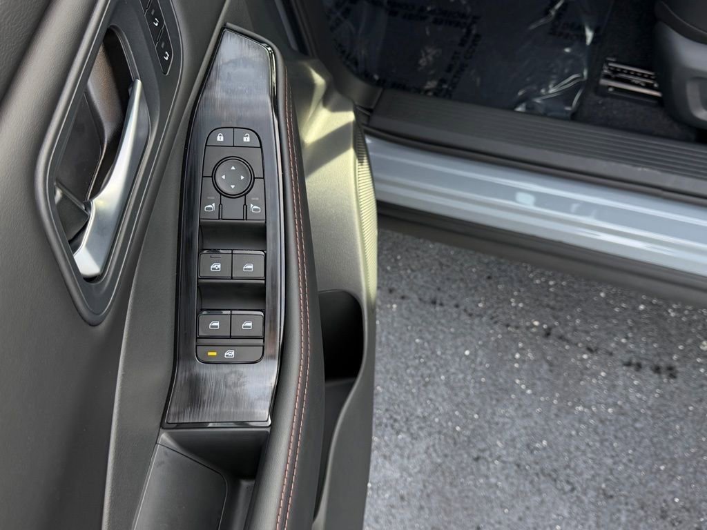 New 2026 Nissan Rogue SV image 18