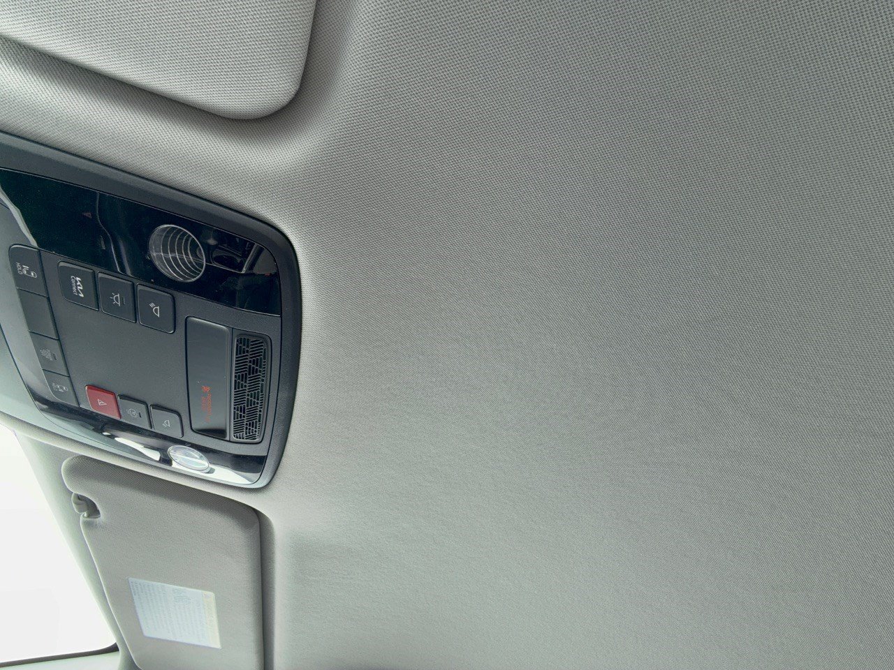 Used 2026 Kia Carnival FWD image 27