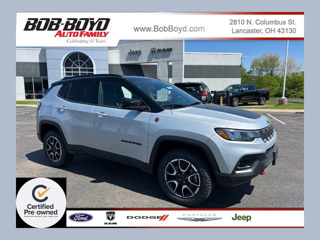Certified 2025 Jeep Compass Trailhawk AWD/4WD image 1