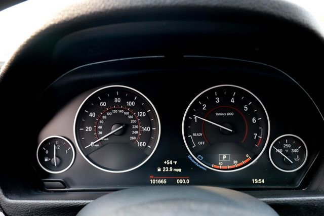 Used 2018 BMW 330i xDrive Sedan w/ Convenience Package image 6