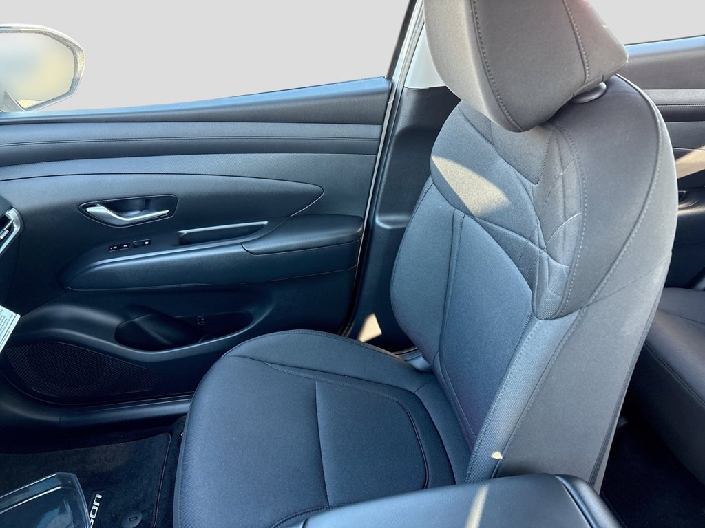 Certified 2025 Hyundai Tucson SE AWD/4WD image 21