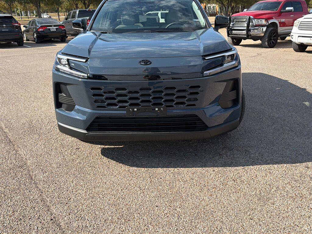 Used 2026 Toyota RAV4 XLE Premium FWD image 2