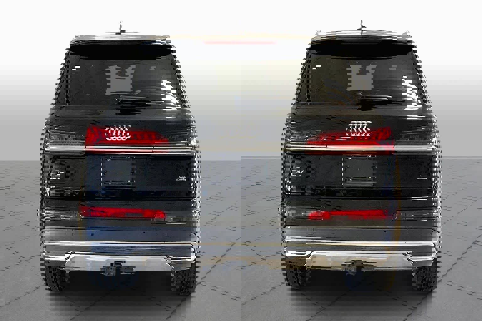 Used 2023 Audi Q7 Premium Plus w/ Premium Plus Package image 4