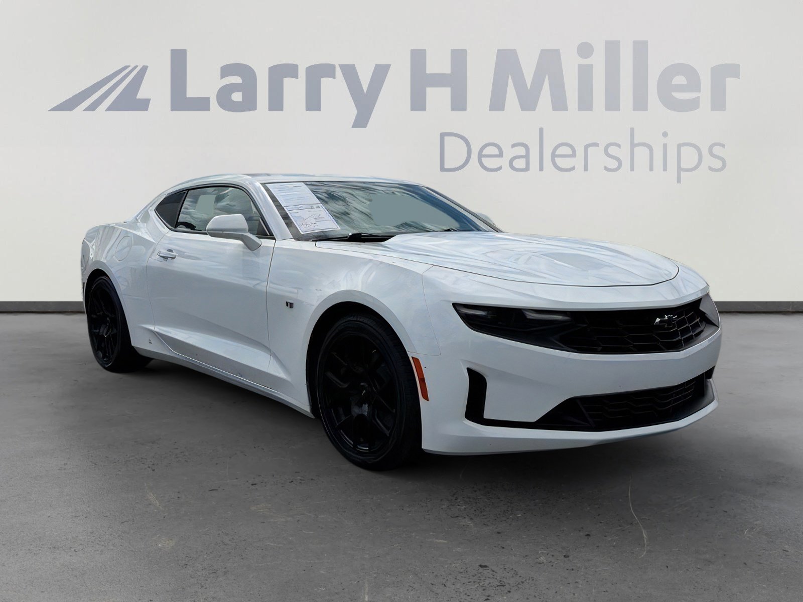 Used 2021 Chevrolet Camaro LT image 8