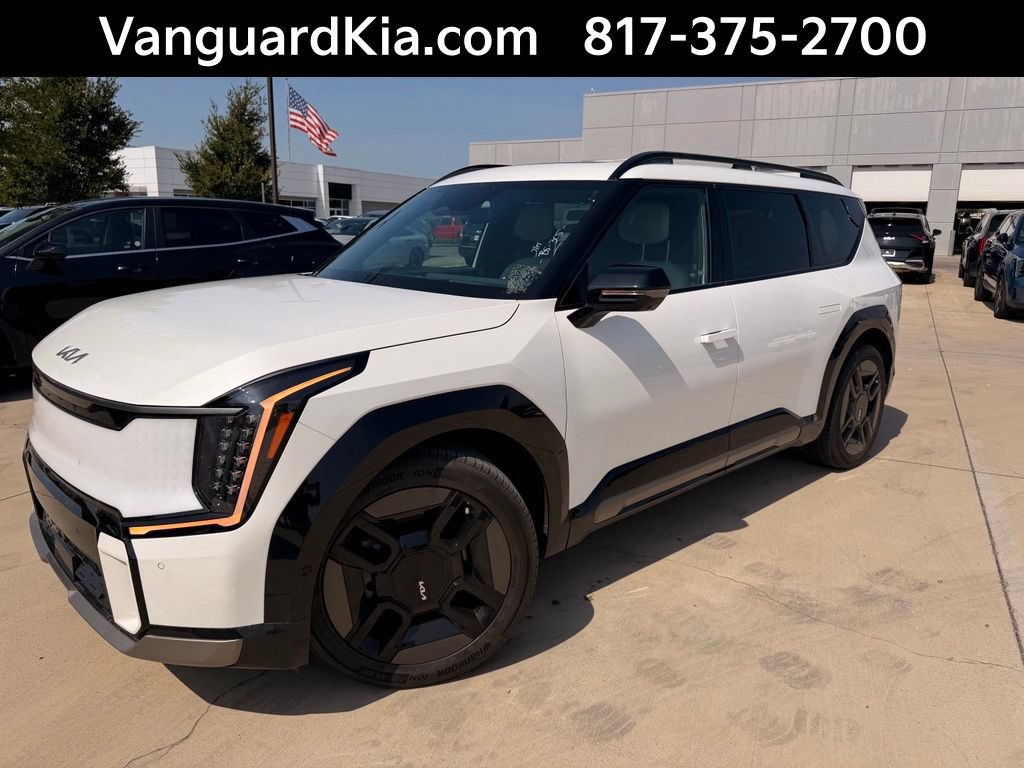 Certified 2024 Kia EV9 GT-Line AWD/4WD image 1