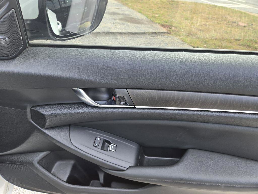 Used 2020 Honda Accord EX-L image 13