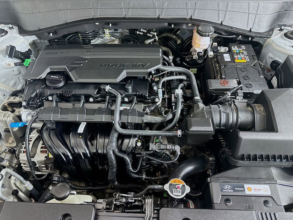 Certified 2025 Hyundai Kona SEL image 29