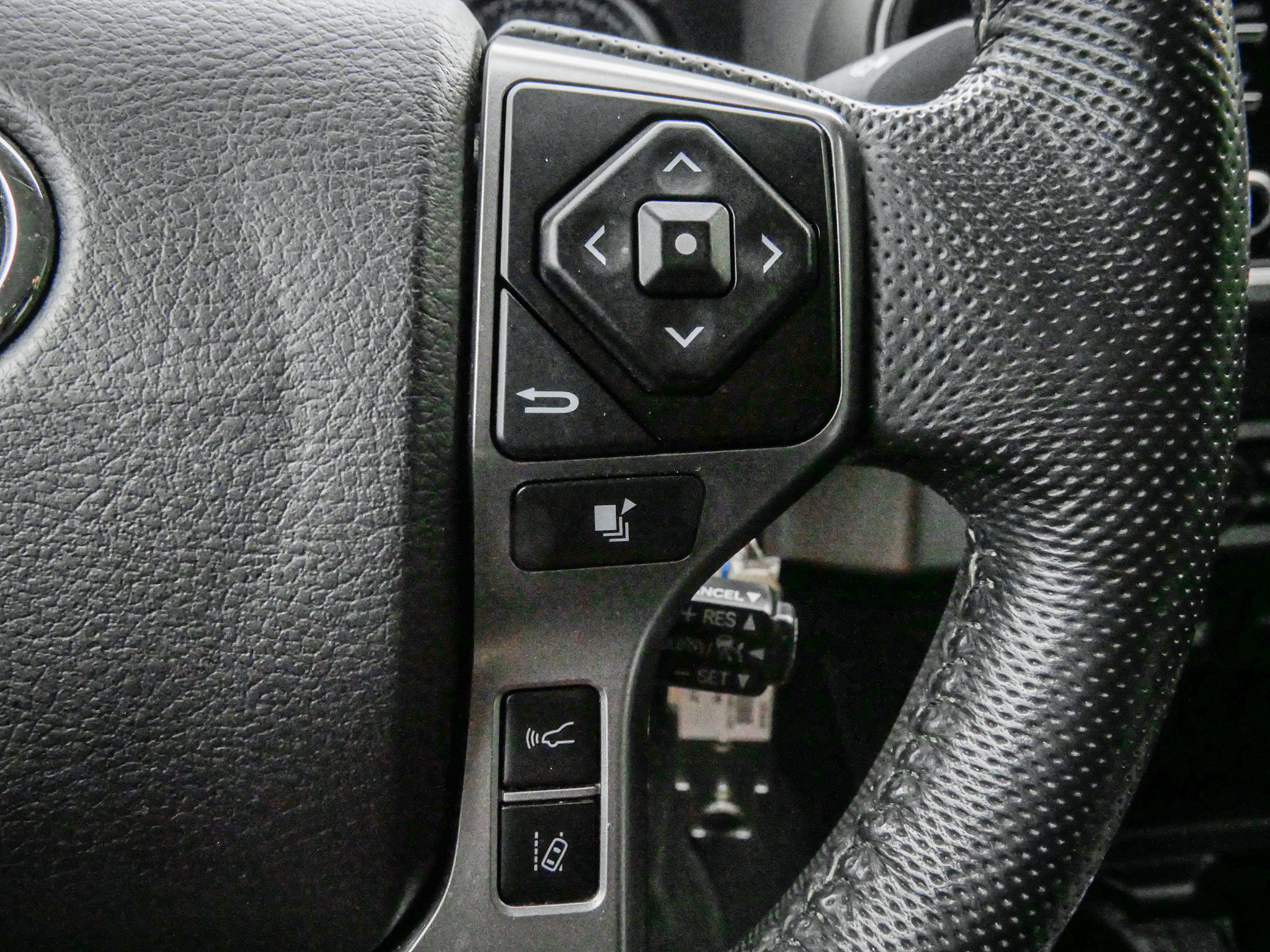 Used 2021 Toyota Tacoma SR5 RWD image 20