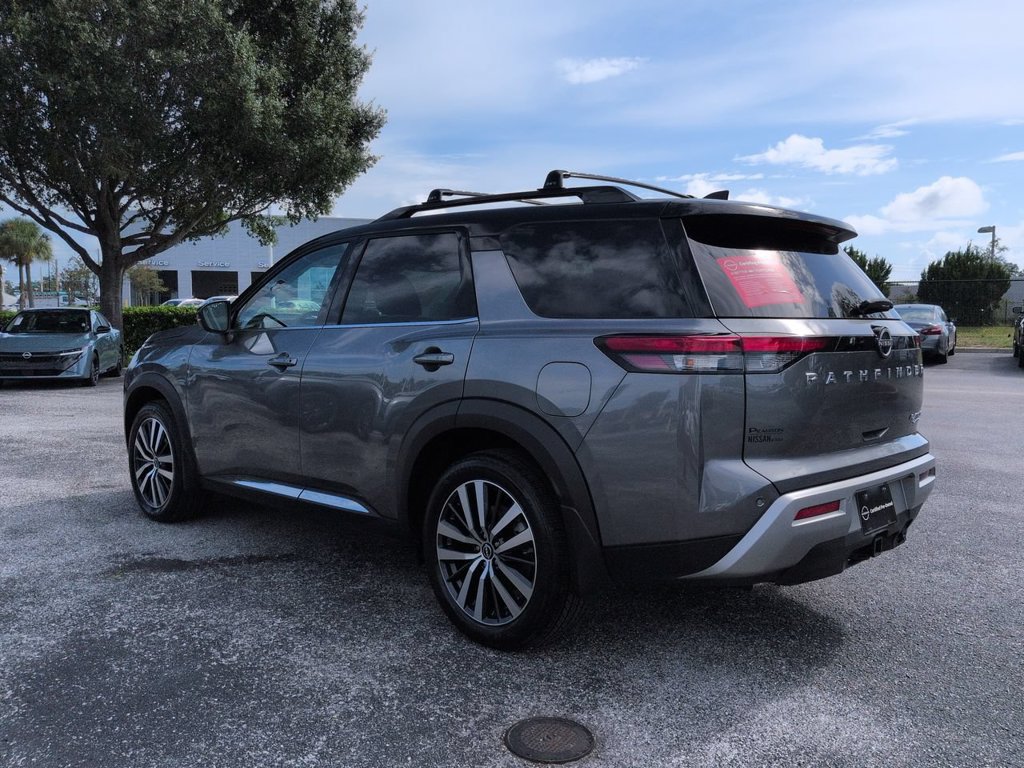 Certified 2022 Nissan Pathfinder Platinum w/ Cargo Package AWD/4WD image 6