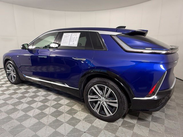 Used 2024 Cadillac Lyriq Luxury AWD/4WD image 5