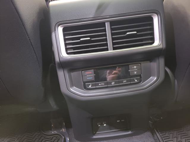 New 2026 Volkswagen Atlas SEL Premium R-Line image 20