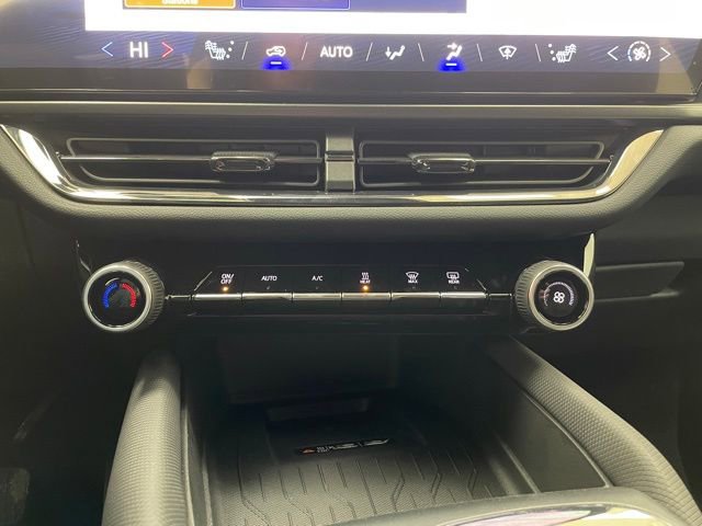 New 2026 Chevrolet Equinox EV RS FWD image 7