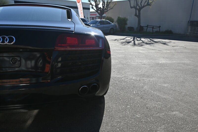 Used 2008 Audi R8 V8 AWD/4WD image 7