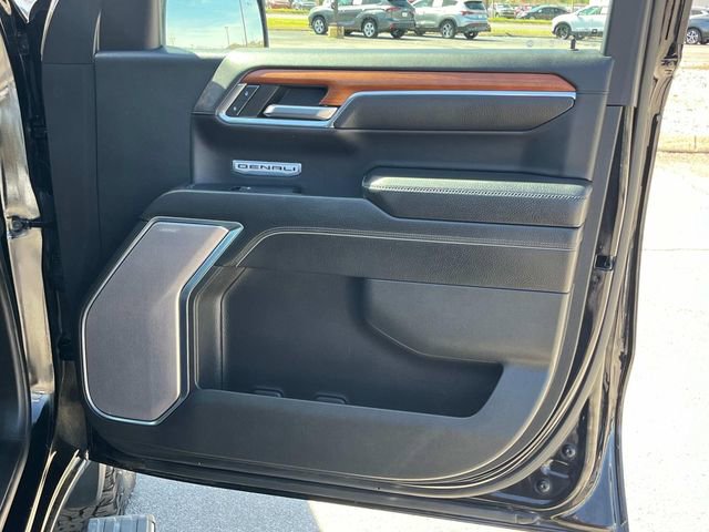 Used 2022 GMC Sierra 1500 Denali w/ Denali Reserve Package image 11