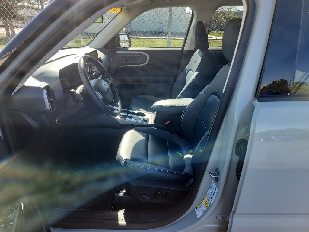 Used 2023 Ford Bronco Sport Outer Banks w/ Tech Package AWD/4WD image 10