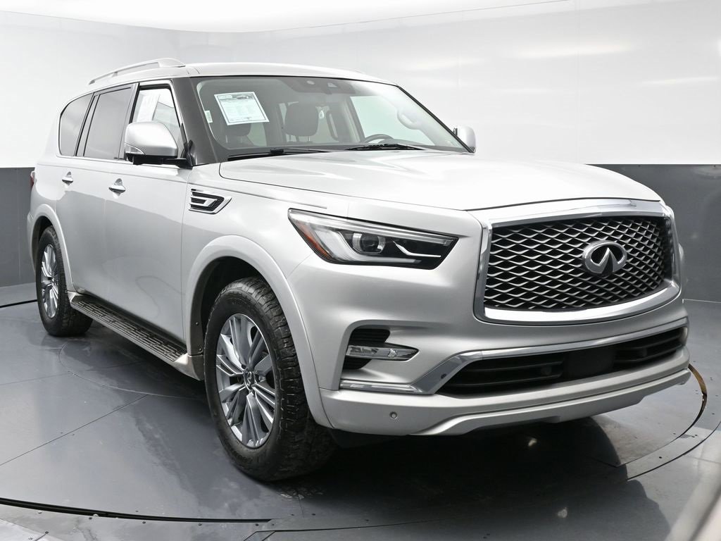 Used 2021 INFINITI QX80 Luxe image 3