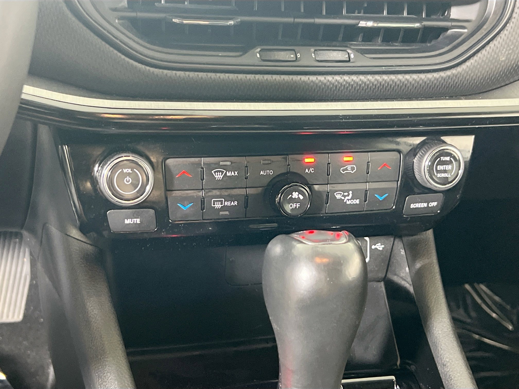 Used 2022 Jeep Compass Trailhawk image 15