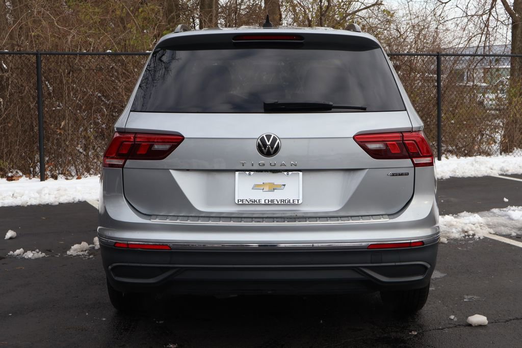 Used 2022 Volkswagen Tiguan S image 7