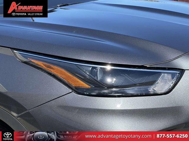 Certified 2024 Toyota Highlander XLE image 10
