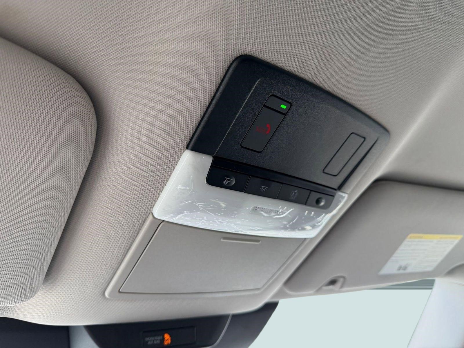 Certified 2025 Nissan Pathfinder SV image 18