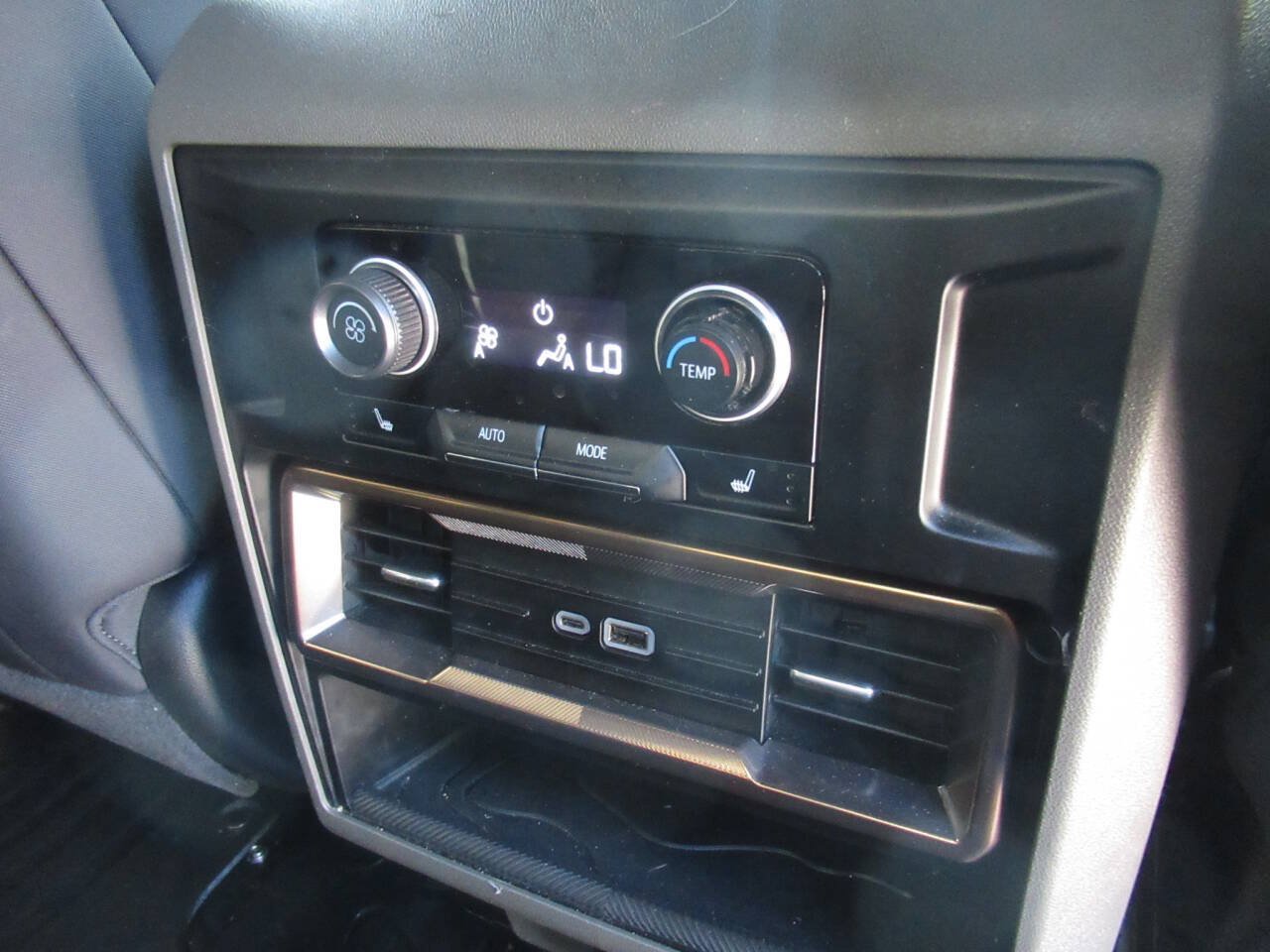 Used 2025 GMC Hummer EV 2X AWD/4WD image 16