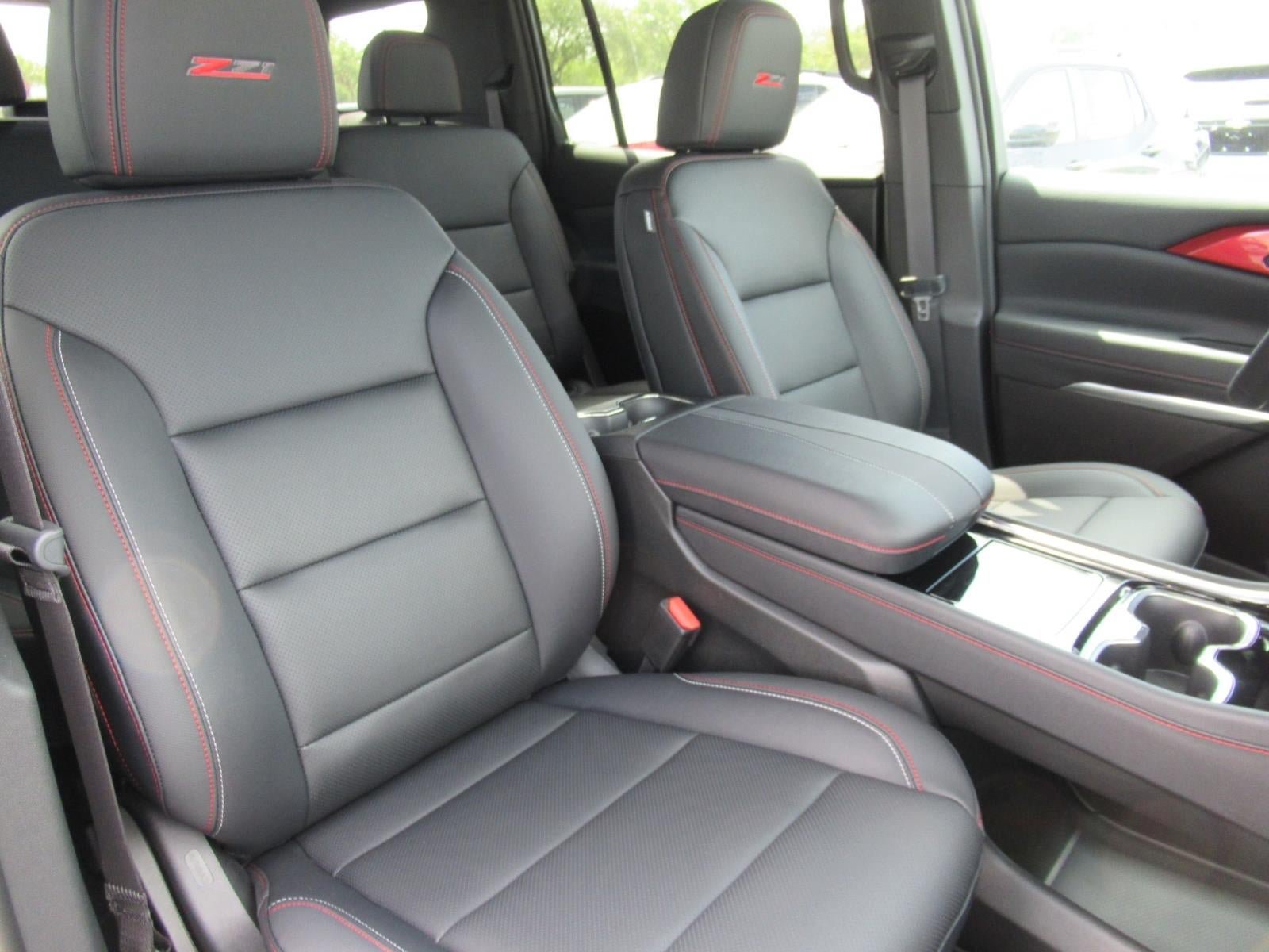 New 2026 Chevrolet Traverse Z71 w/ Enhanced Driving Package AWD/4WD image 9