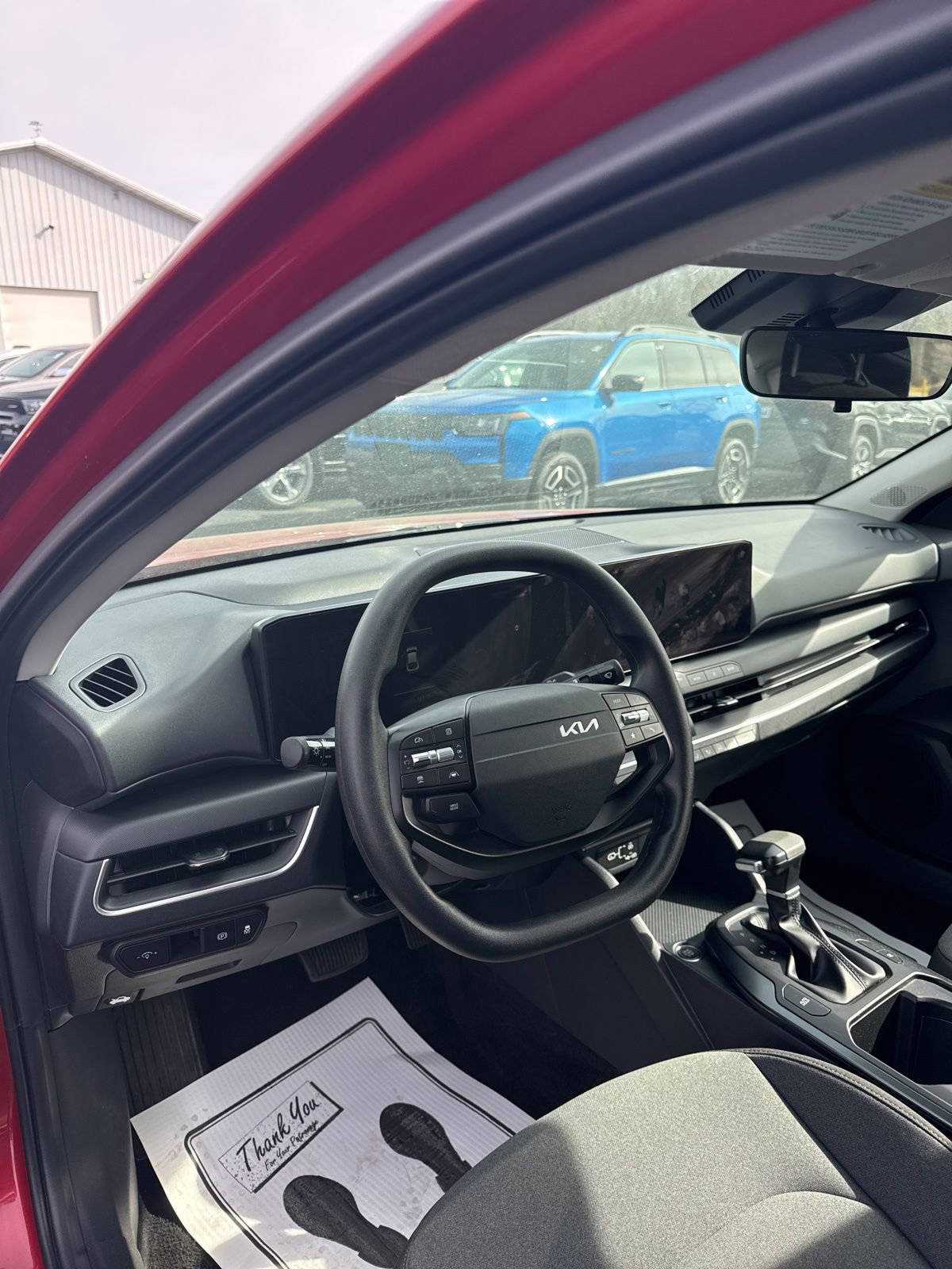 Used 2025 Kia K4 LXS image 10