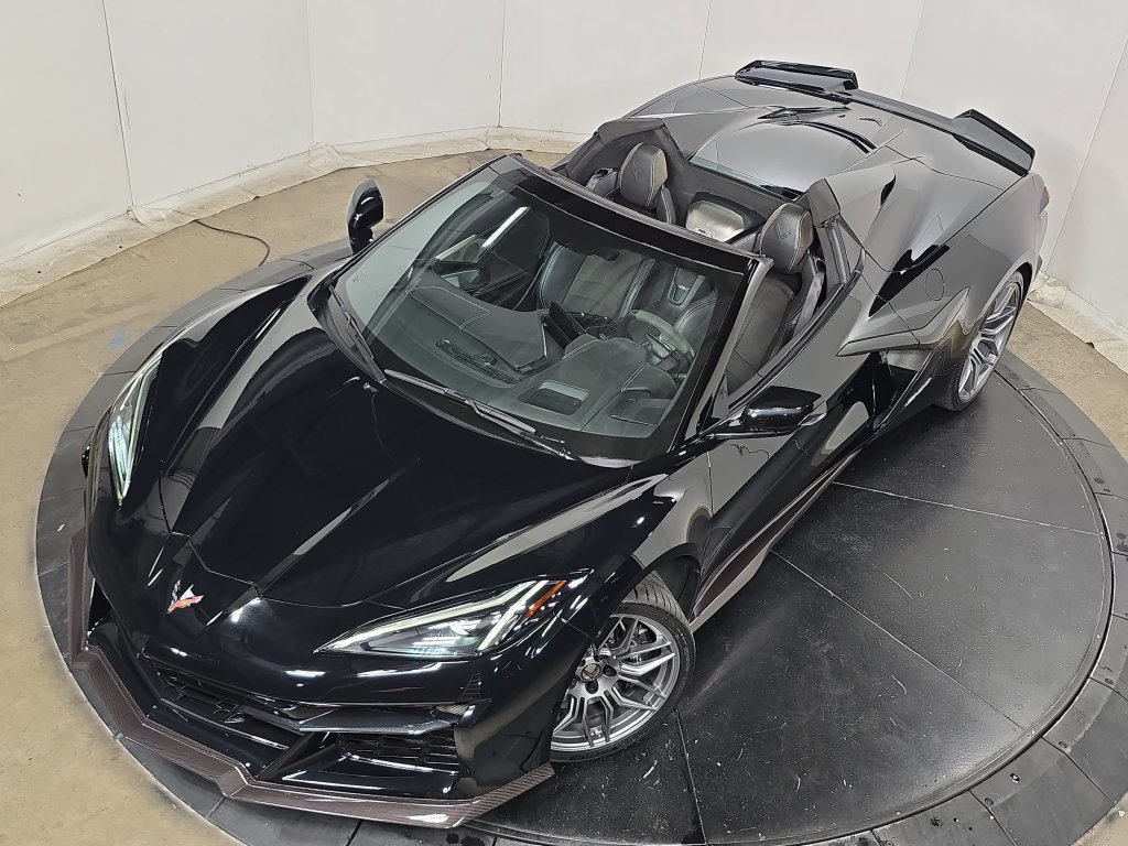 Used 2023 Chevrolet Corvette Z06 RWD image 31