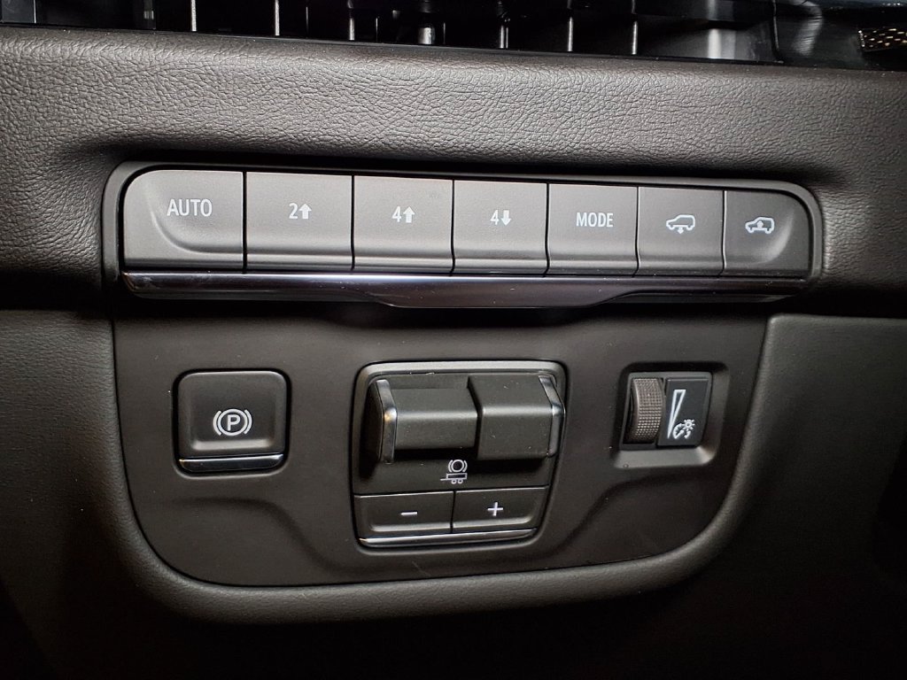 New 2026 Cadillac Escalade Sport w/ Touring Package AWD/4WD image 17