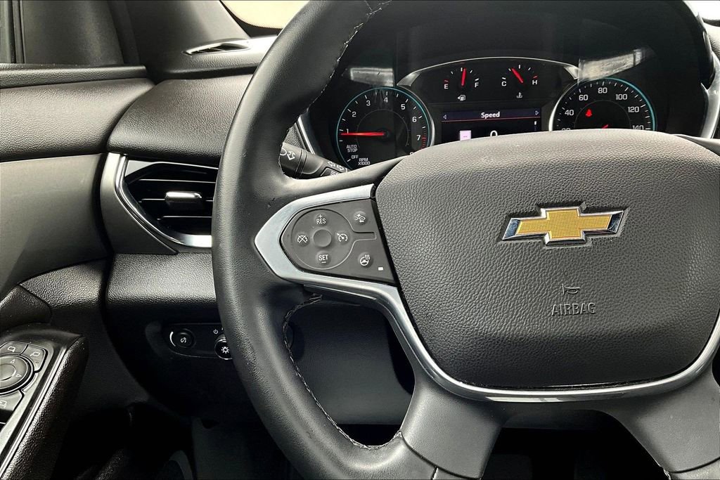 Used 2023 Chevrolet Traverse LT w/ LT Premium Package AWD/4WD image 11