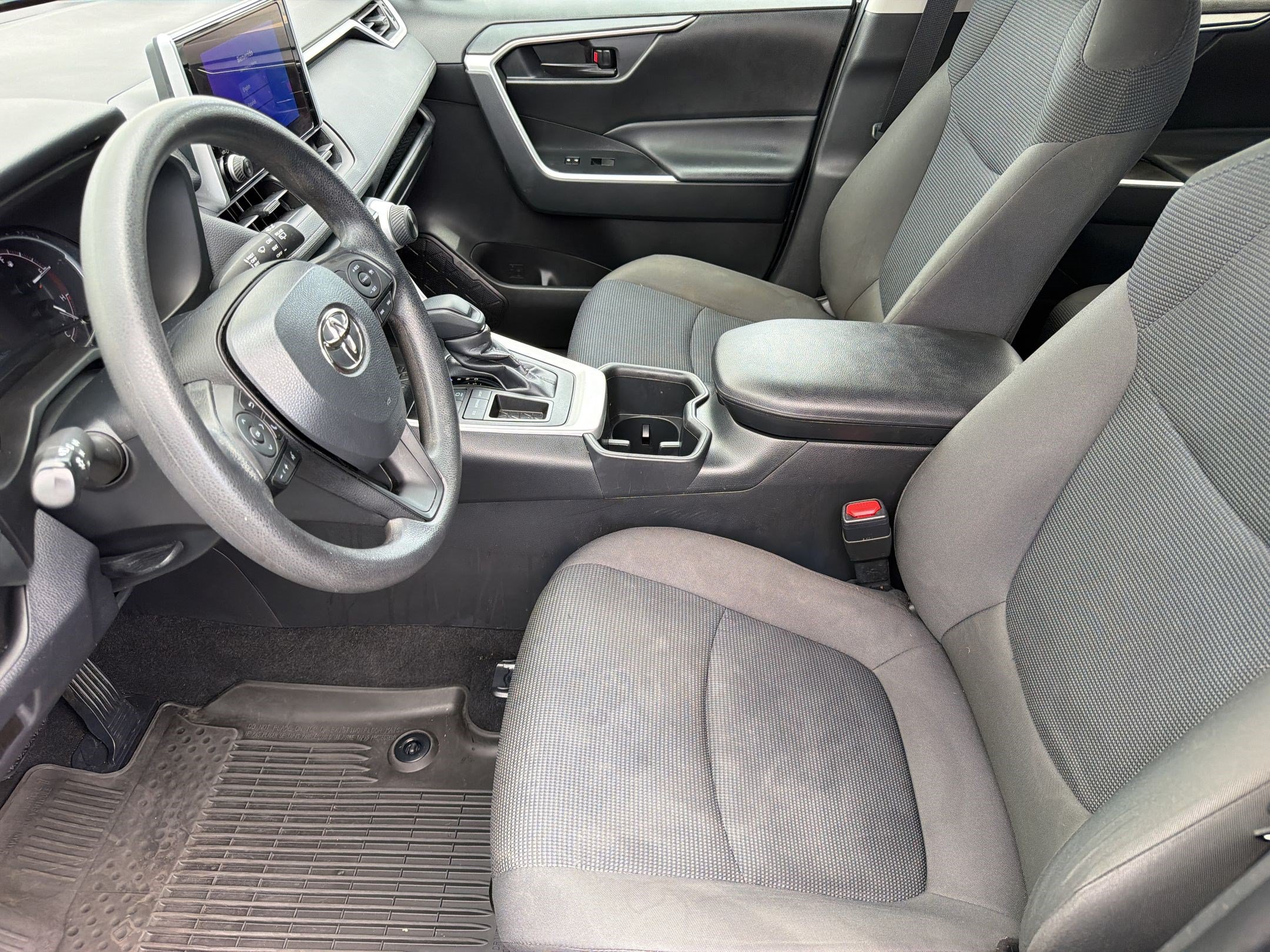 Certified 2024 Toyota RAV4 LE FWD image 5