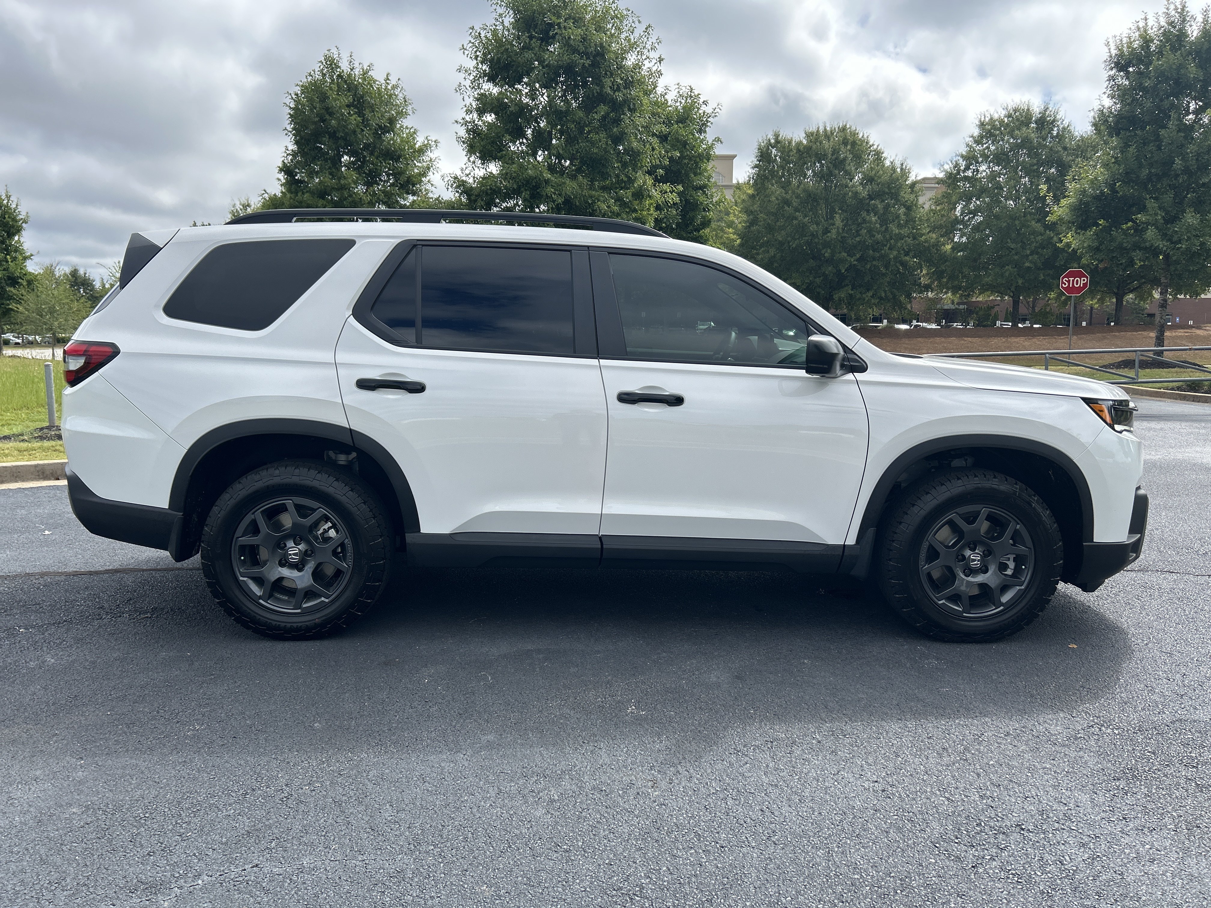New 2026 Honda Pilot TrailSport image 10