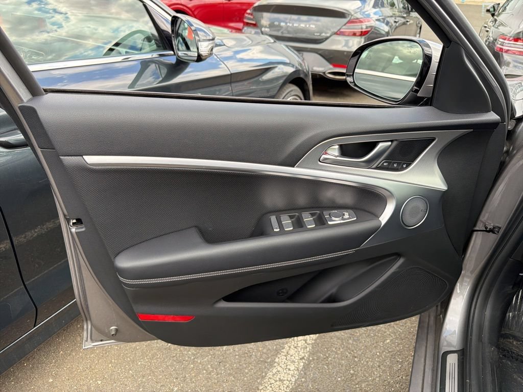Used 2026 Genesis G70 2.5T Prestige AWD/4WD image 15