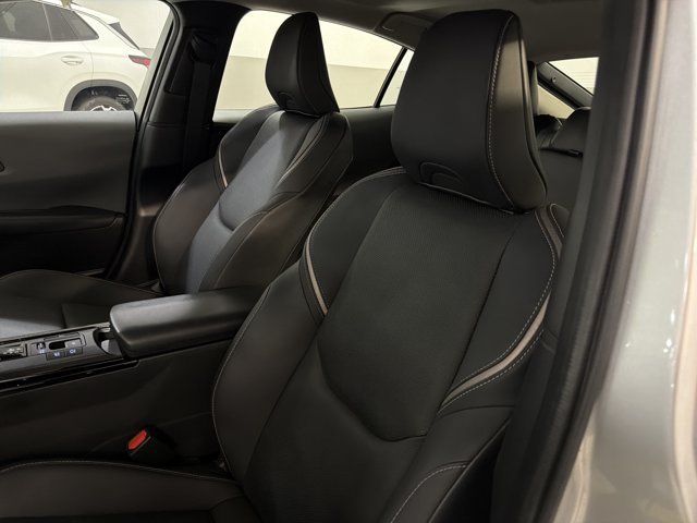 Used 2023 Toyota Prius Limited w/ Limited Premium Package FWD image 14