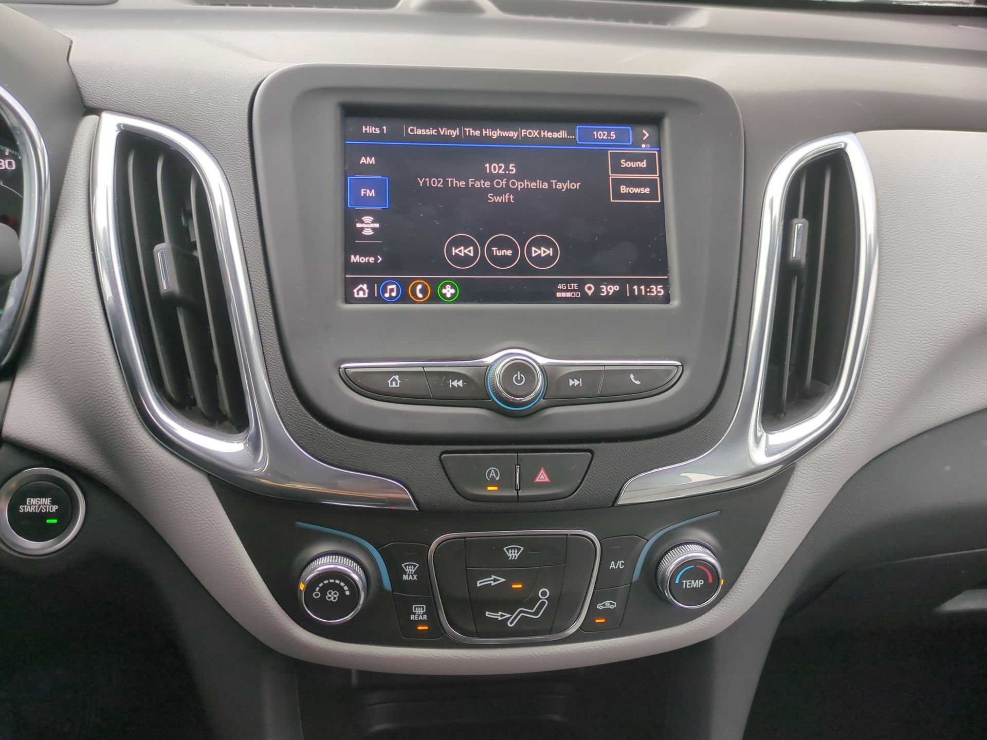 Certified 2024 Chevrolet Equinox LS w/ Driver Confidence II Package image 11