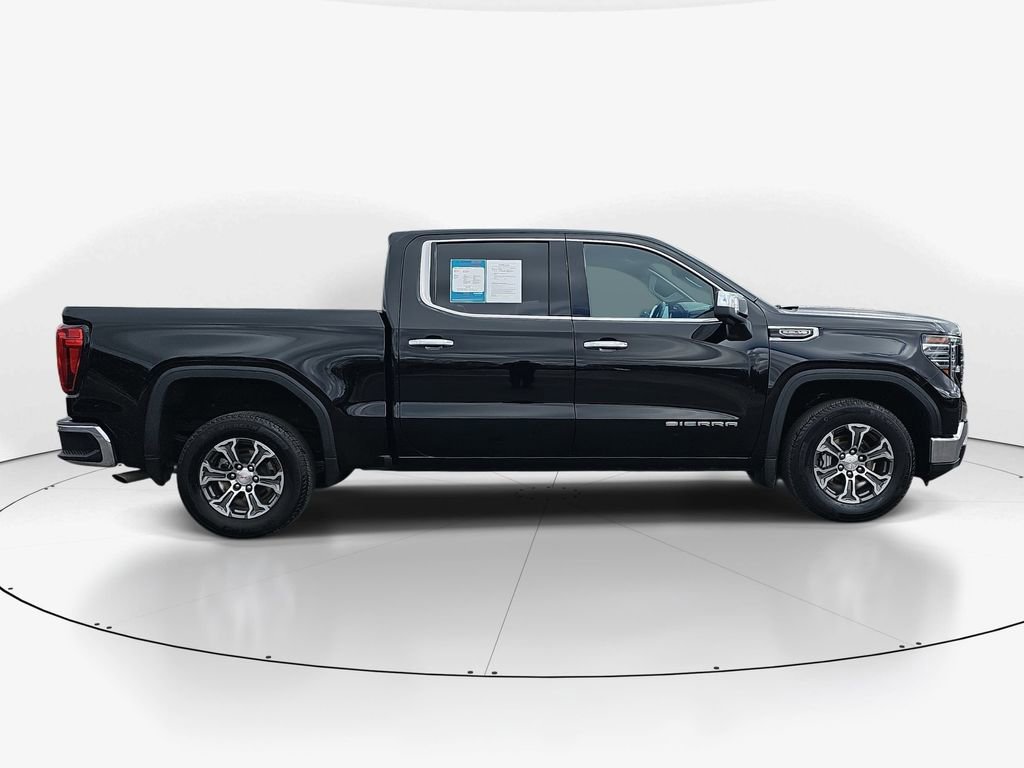 Used 2025 GMC Sierra 1500 SLT image 4