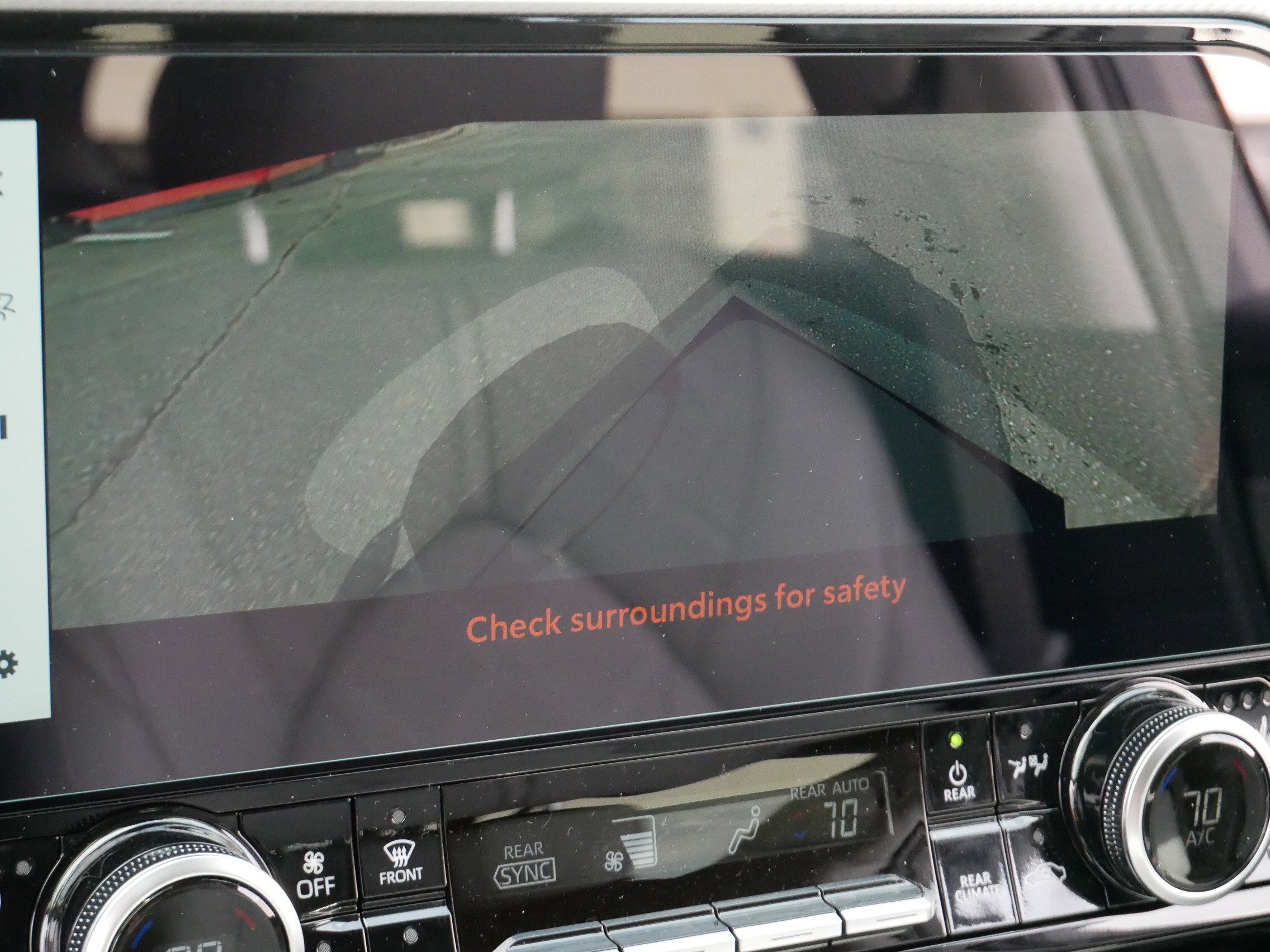Certified 2026 Toyota Highlander Platinum AWD/4WD image 32