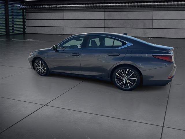 Certified 2023 Lexus ES 350 w/ Premium Package image 6