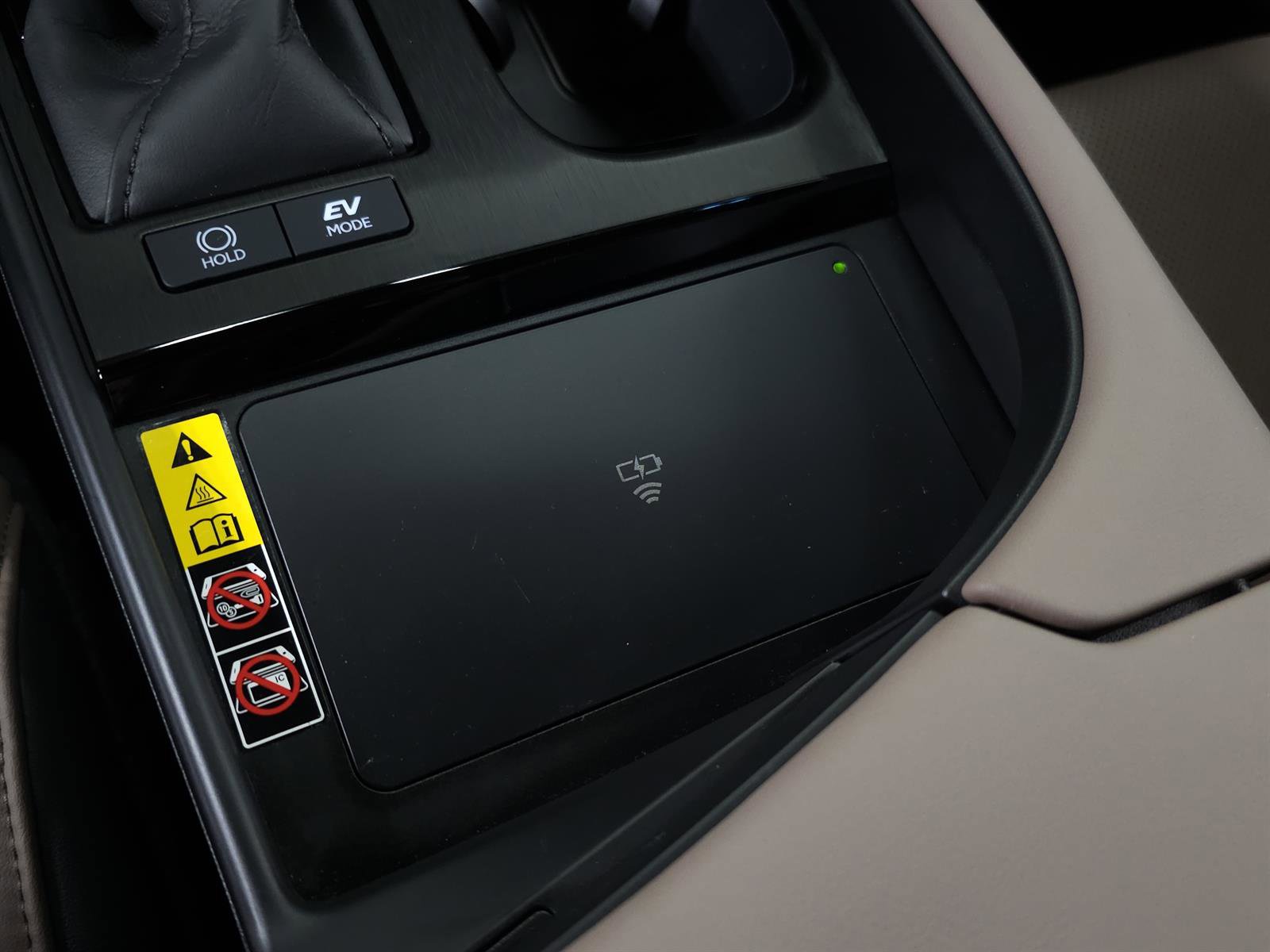 Used 2025 Lexus ES 300h Ultra Luxury image 35