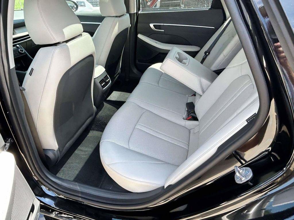 New 2026 Hyundai Sonata Limited FWD image 35
