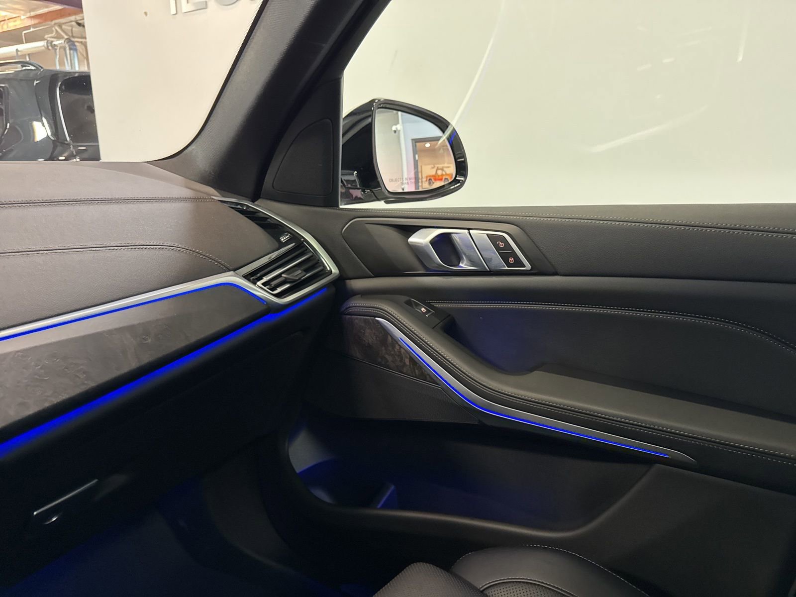 Used 2023 BMW X5 sDrive40i w/ Parking Assistance Package image 35