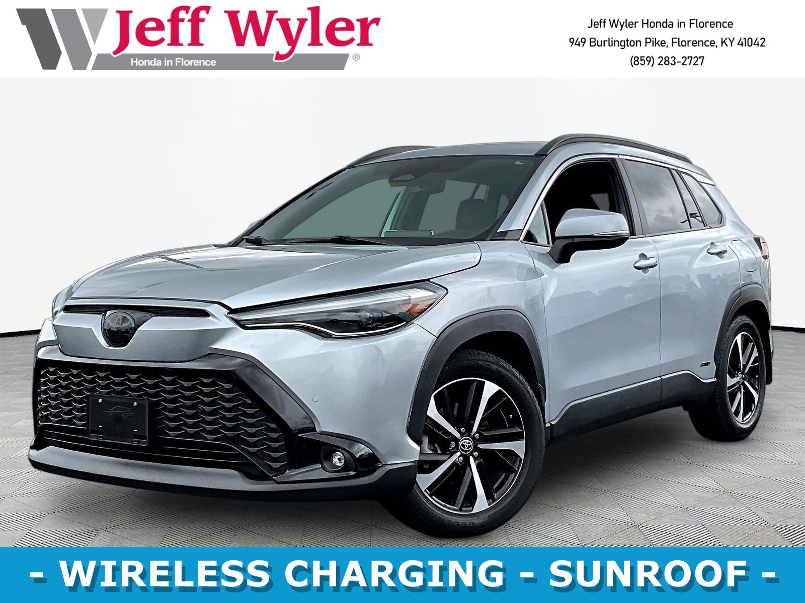 Used 2024 Toyota Corolla Cross AWD Hybrid w/ Convenience Package image 1