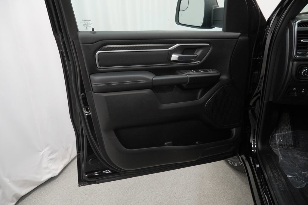 New 2026 RAM 1500 Big Horn w/ Night Edition AWD/4WD image 25