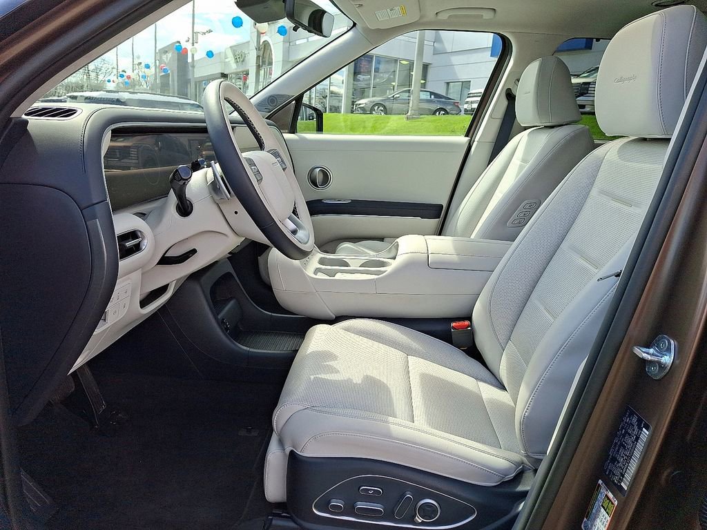 Used 2026 Hyundai Palisade Calligraphy image 14