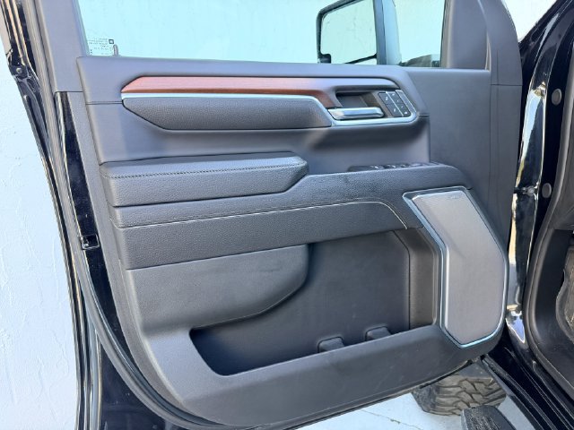 Used 2024 GMC Sierra 2500 Denali w/ Denali Reserve Package AWD/4WD image 13