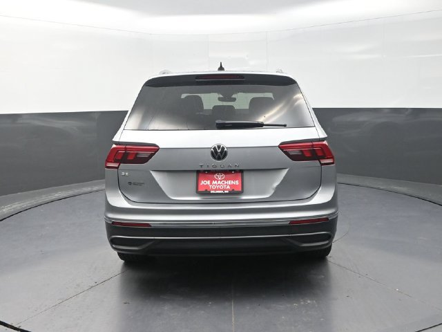 Used 2023 Volkswagen Tiguan SE FWD image 7
